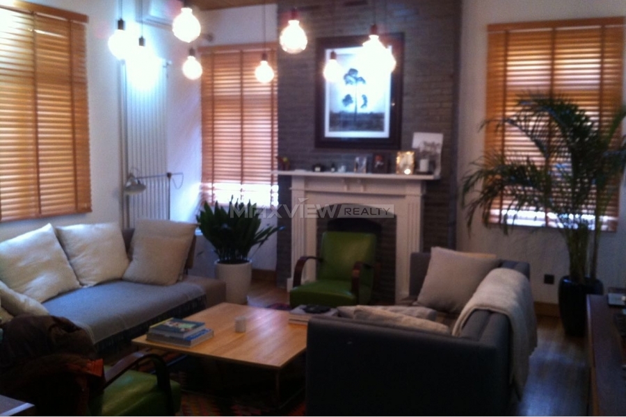 Old lane house for rent on Fuxing M Rd with private terrace 3bedroom 230sqm ¥45,000 SH017494