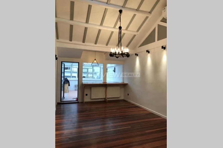 Three Bedroom Old Lane House on Chengdu S Rd with Terrace 3bedroom 150sqm ¥26,500 SH017487