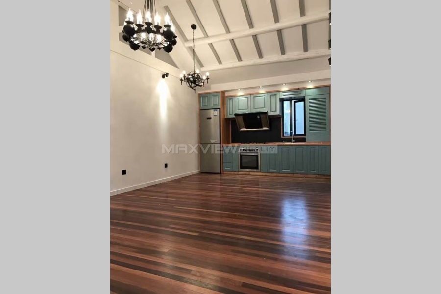 Three Bedroom Old Lane House on Chengdu S Rd with Terrace 3bedroom 150sqm ¥26,500 SH017487