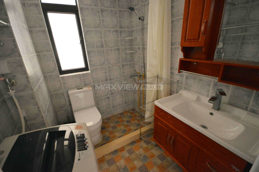 Old Apartment on Huaihai M. Road 4bedroom 180sqm ¥19,000 