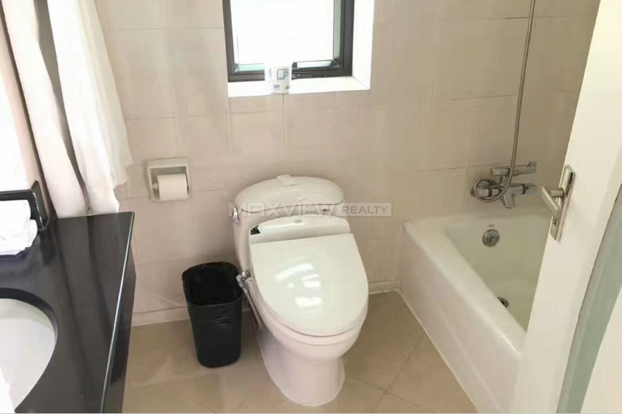 Rent an apartment in Shanghai Ambassy Court 3bedroom 120sqm ¥29,800 SHR0004