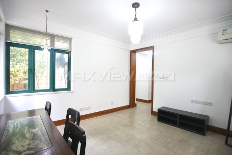 Old Apartment for rent on Yongfu Rd 2bedroom 95sqm ¥17,000 3D003