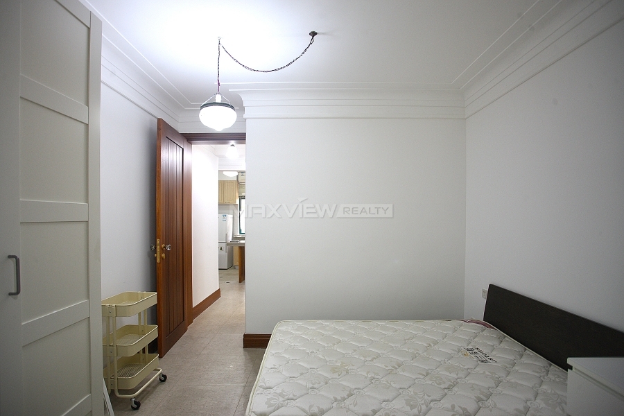 Old Apartment for rent on Yongfu Rd 2bedroom 95sqm ¥17,000 3D003