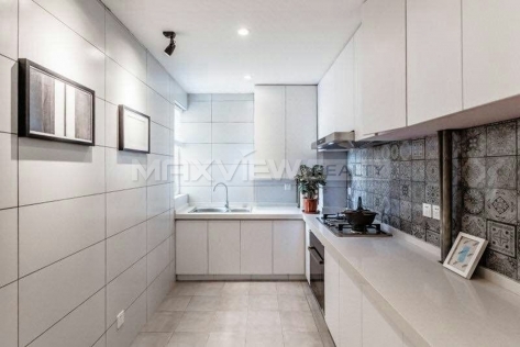 Shanghai old lanhouse rent on Huaihai W. Road 4bedroom 180sqm ¥33,000 SHR0057
