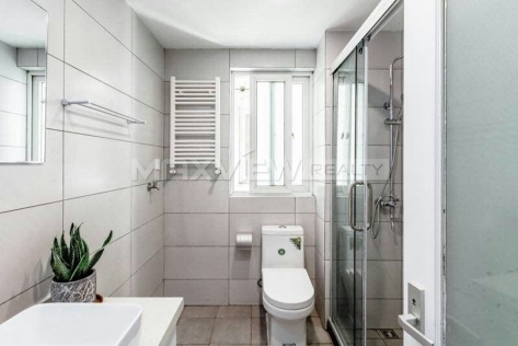 Shanghai old lanhouse rent on Huaihai W. Road 4bedroom 180sqm ¥33,000 SHR0057