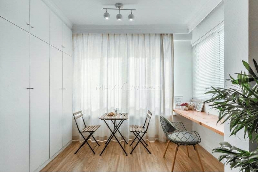 Shanghai old lanhouse rent on Huaihai W. Road 4bedroom 180sqm ¥23,000 SHR0057