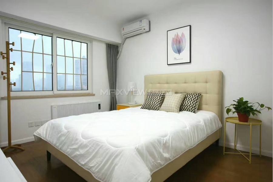 Shanghai old apartment rent on Xiangyang N. Road 3bedroom 170sqm ¥29,000 SHR0049