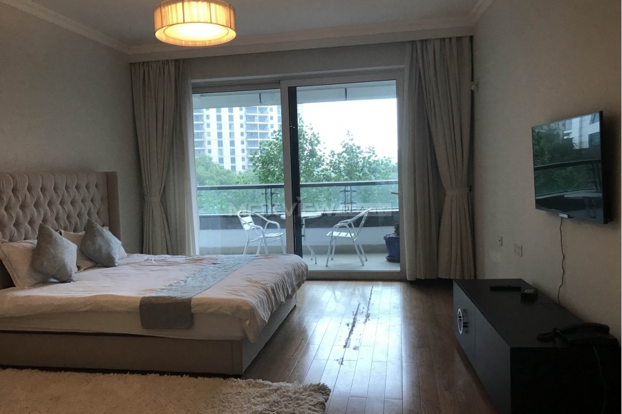 Apartment in Shanghai Skyline Mansion 3bedroom 266sqm ¥32,900 SHR0101
