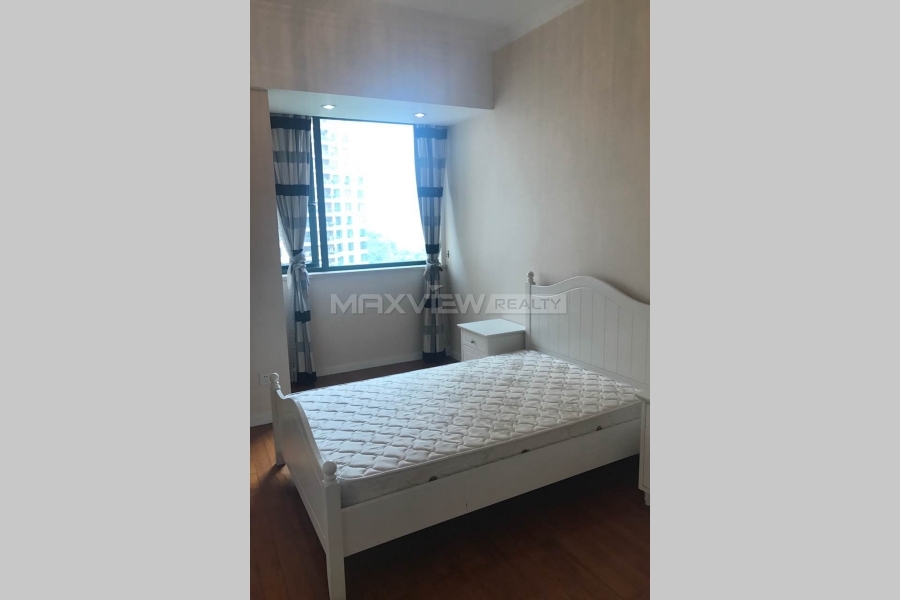 Apartment in Shanghai Yanlord Riverside Garden  3bedroom 219sqm ¥32,000 SHR0115