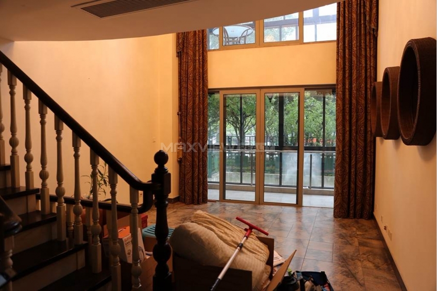 陆家嘴中央公寓 4bedroom 300sqm ¥33,000 SHR0190