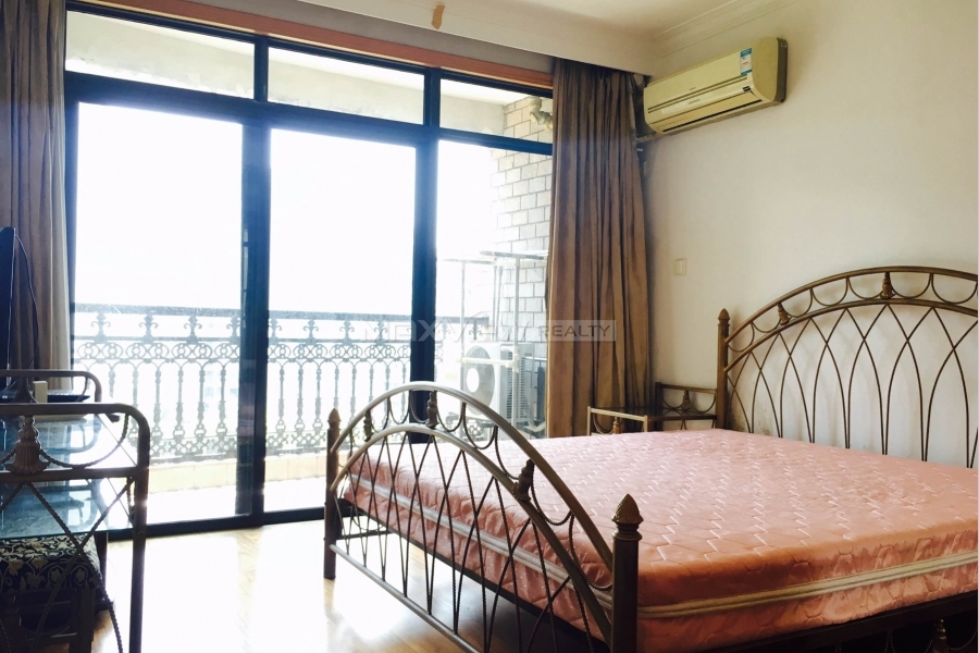 Apartment in Shanghai LuoMa Garden 2bedroom 145sqm ¥17,000 SHR0210