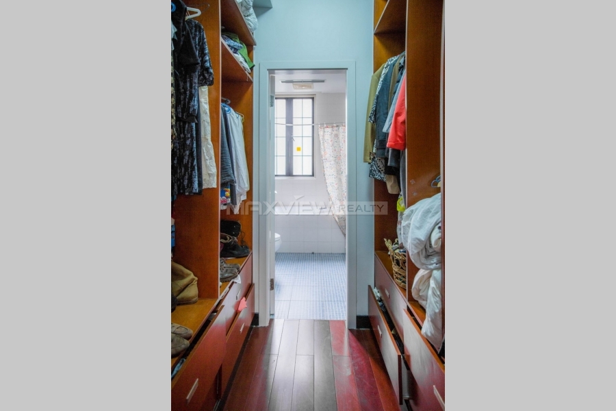 Shanghai property in Yanqin Rd  4bedroom 240sqm ¥75,000 SH017709