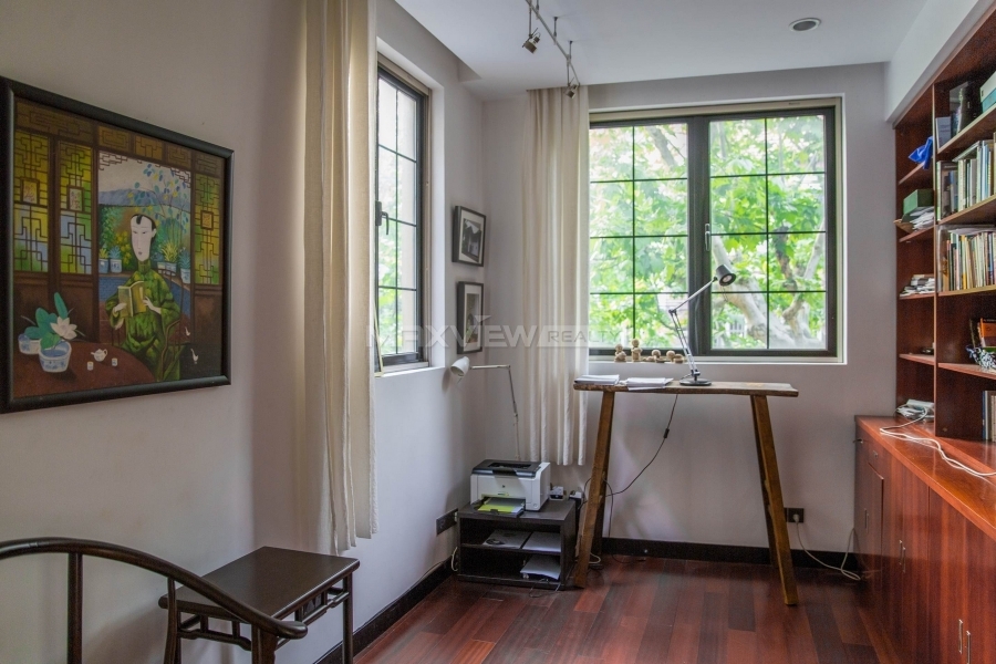 Shanghai property in Yanqin Rd  4bedroom 240sqm ¥75,000 SH017709