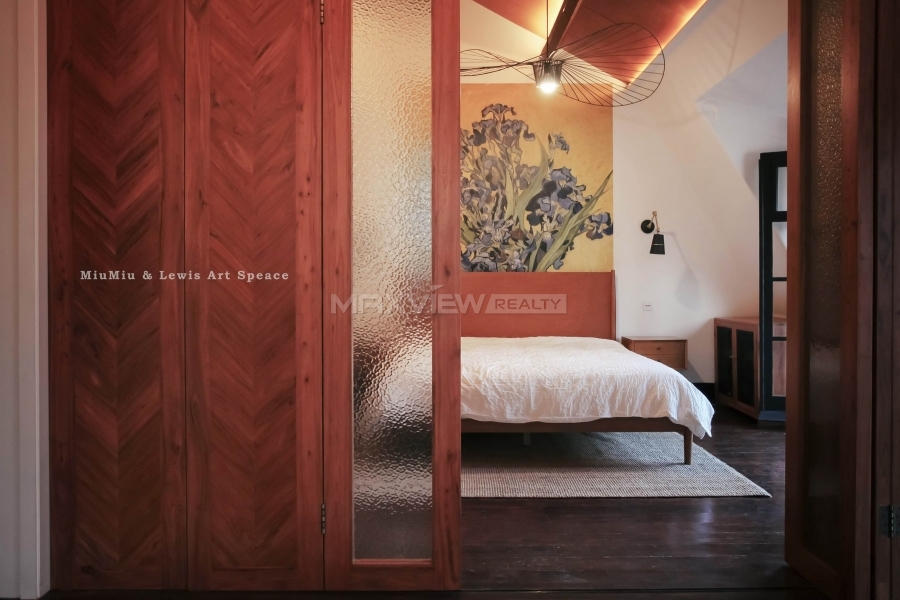 Old housr rent in Nanchang Road 1bedroom 60sqm ¥18,000 SH017761