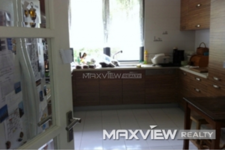 Lakeside Ville   |   湖畔佳苑 5bedroom 380sqm ¥43,000 QPV00426