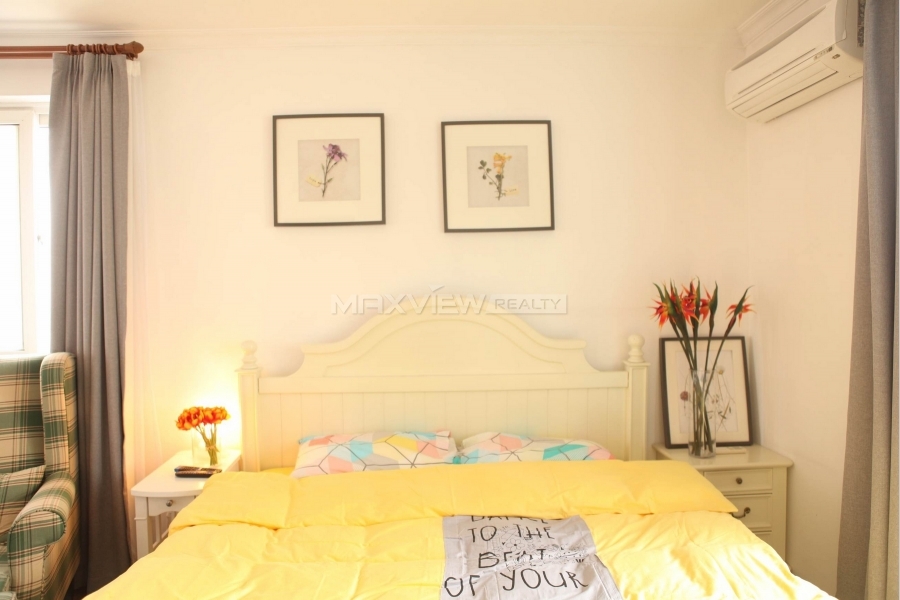 Old Apartment on Huaihai Middle Road 3bedroom 170sqm ¥19,800 SH017868