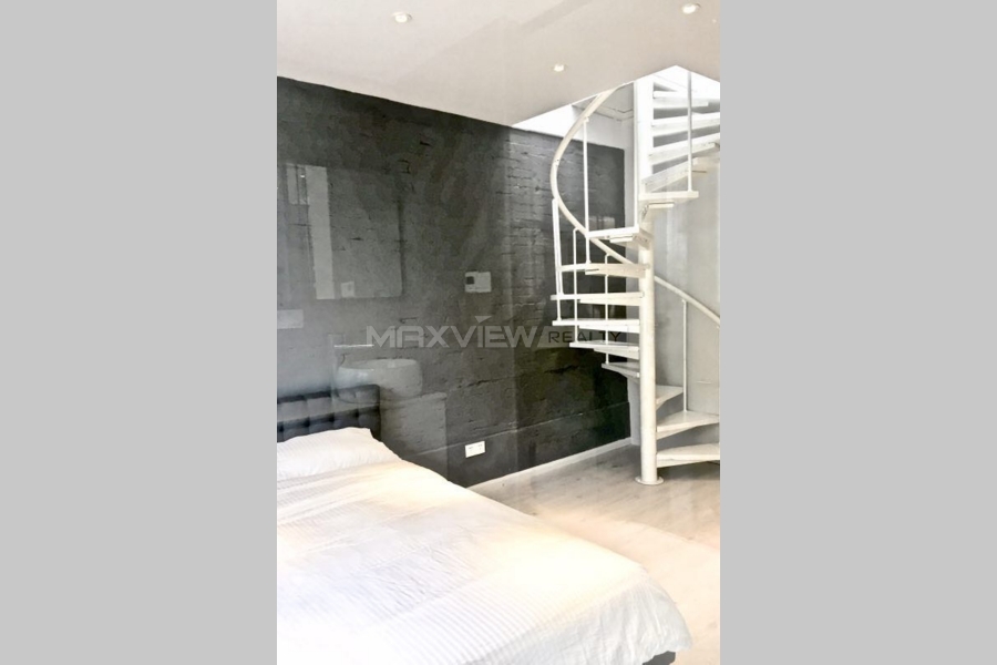 Old Apartment on Huaihai Middle Rd 3bedroom 130sqm ¥24,000 SH017949