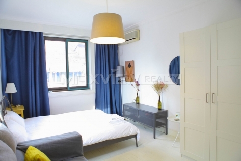 Old Apartment on Xinhua Road 4bedroom 195sqm ¥17,500 SH017977