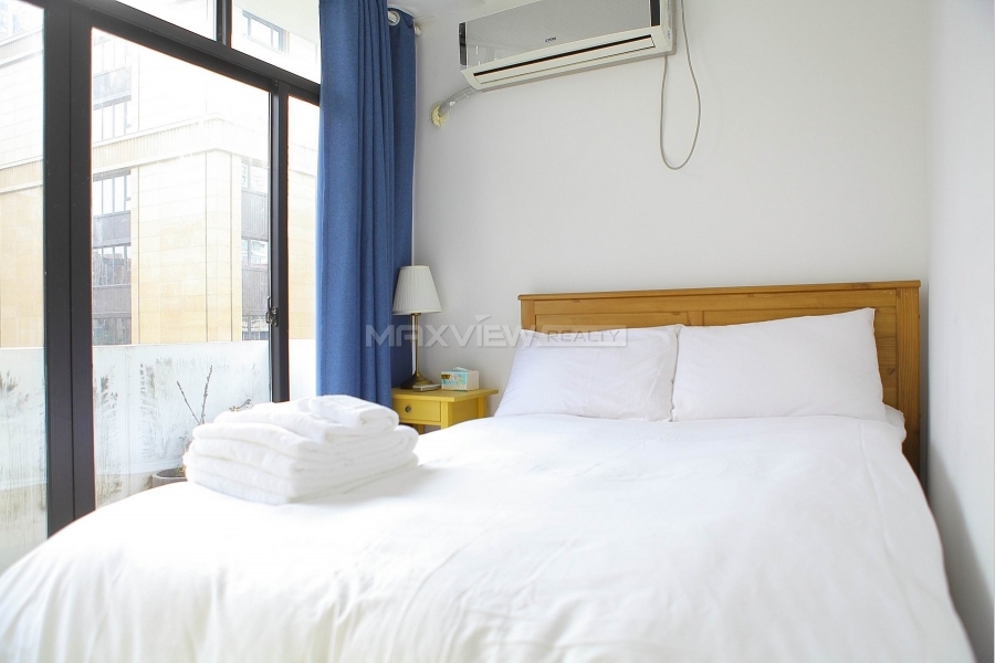Old Apartment on Xinhua Road 4bedroom 195sqm ¥17,500 SH017977