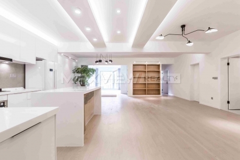 Old Apartment on Fuxing Middle Road 3bedroom 200sqm ¥40,000 SH018080