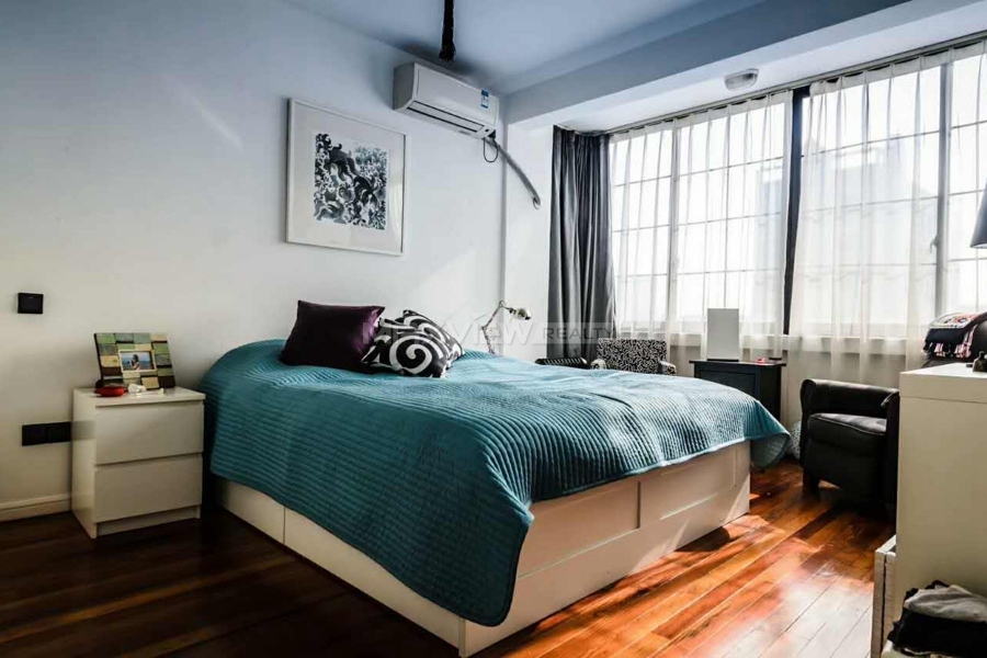 Old Apartment on Changshu Road 1bedroom 70sqm ¥15,800 SH014069