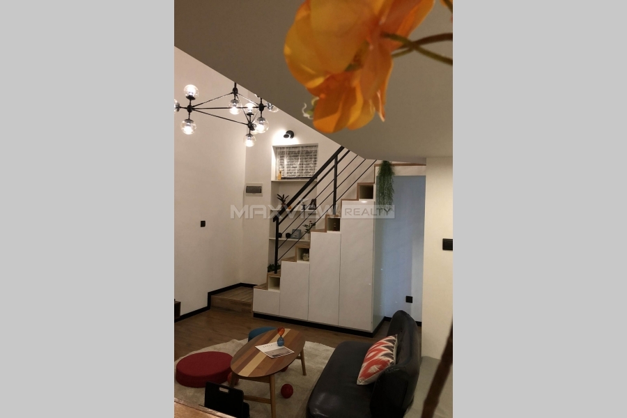 Old Apartment on Weihai Road 1bedroom 70sqm ¥15,000 SH018107