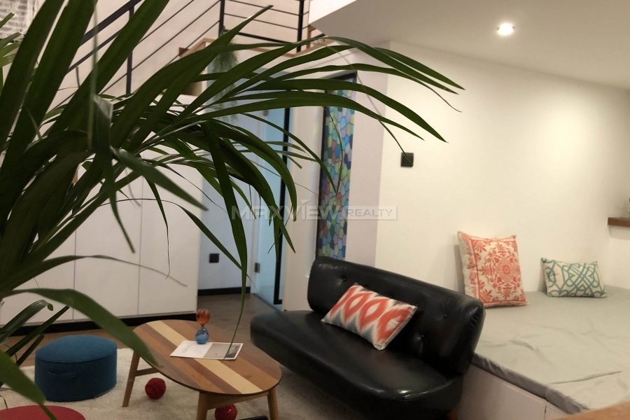 Old Apartment on Weihai Road 1bedroom 70sqm ¥15,000 SH018107