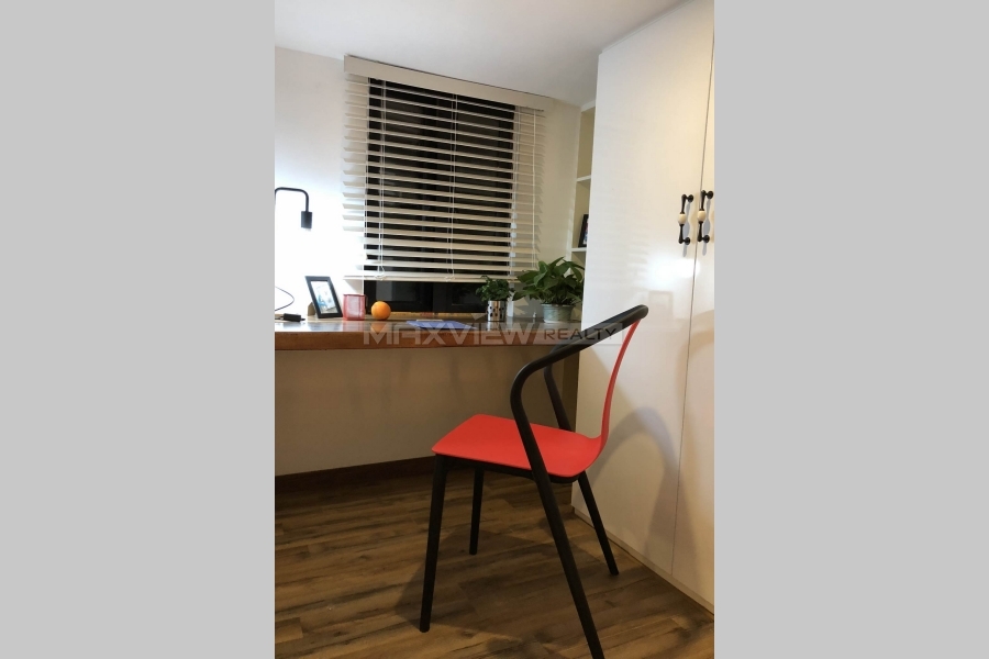 Old Apartment on Weihai Road 1bedroom 70sqm ¥15,000 SH018107