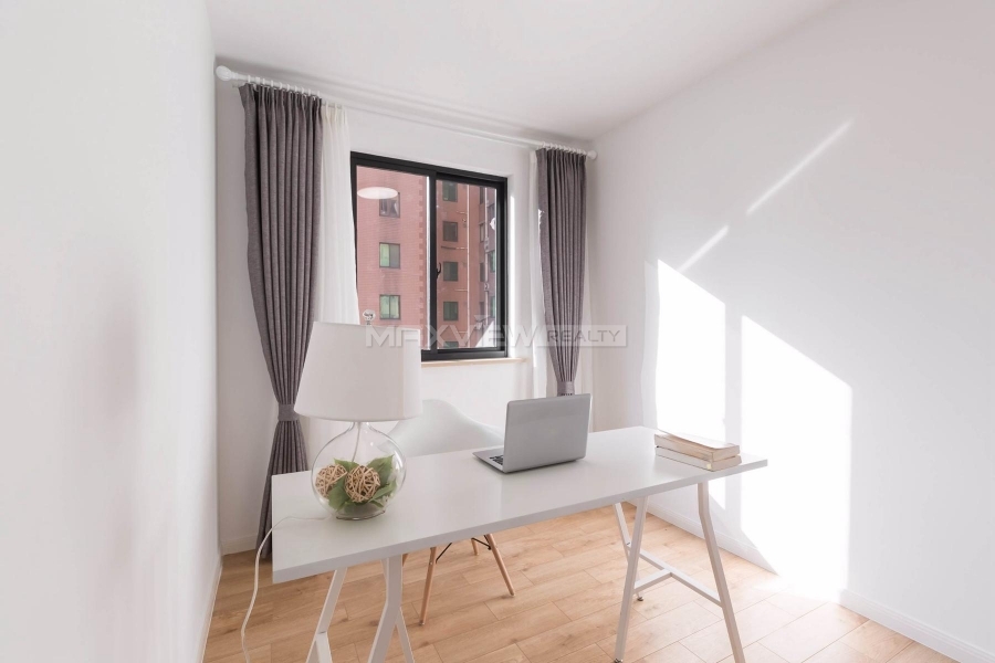 Shanghai apartment in Ruijin Xinyuan 4bedroom 158sqm ¥28,800 