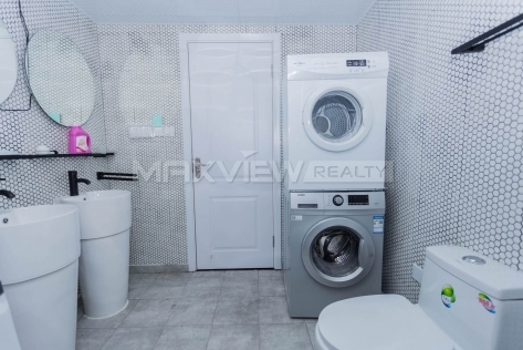 Old Apartment on Kangding Road 6bedroom 225sqm ¥30,000 