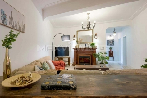 Old Apartment on Taiyuan Road 4bedroom 200sqm ¥29,800 SH018183