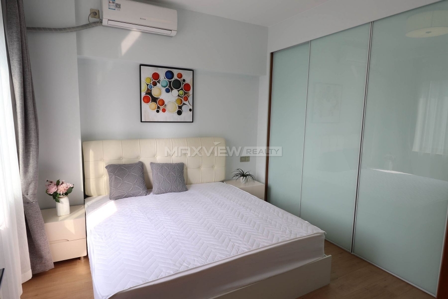 Old Apartment on Jiaozhou Road 2bedroom 125sqm ¥21,800 