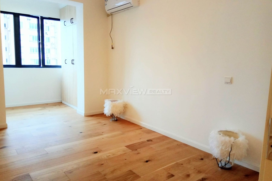 shanghai old house on Fengyang Road 3bedroom 130sqm ¥26,000 