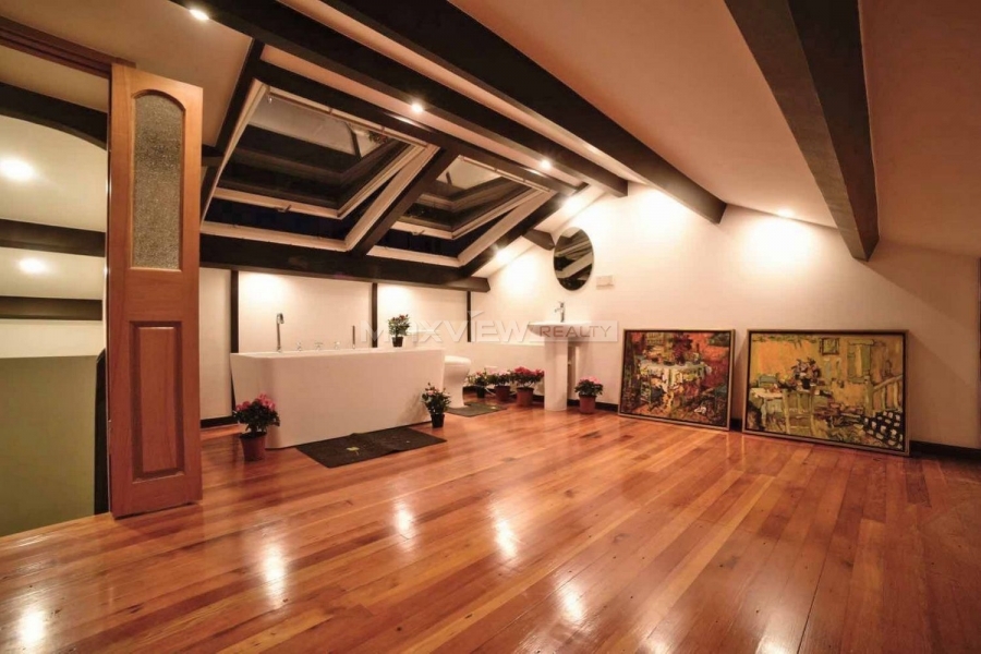 Old Lane House on Nanjing West Road 4bedroom 120sqm ¥28,000 PRY0016