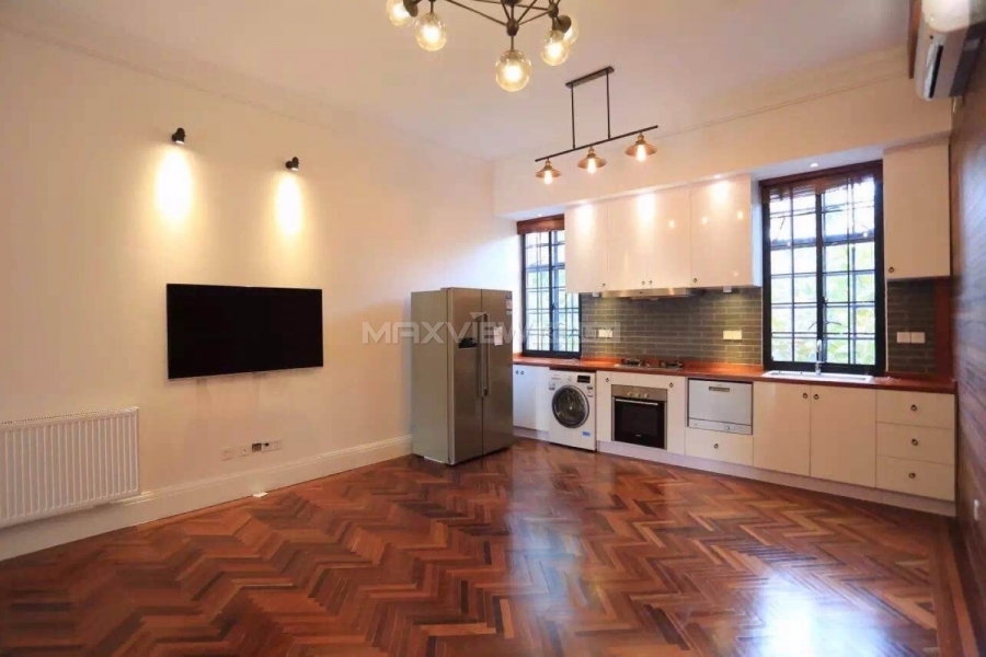 Old  Apartment On Chongqing South Road 2bedroom 135sqm ¥25,000 PRY00102