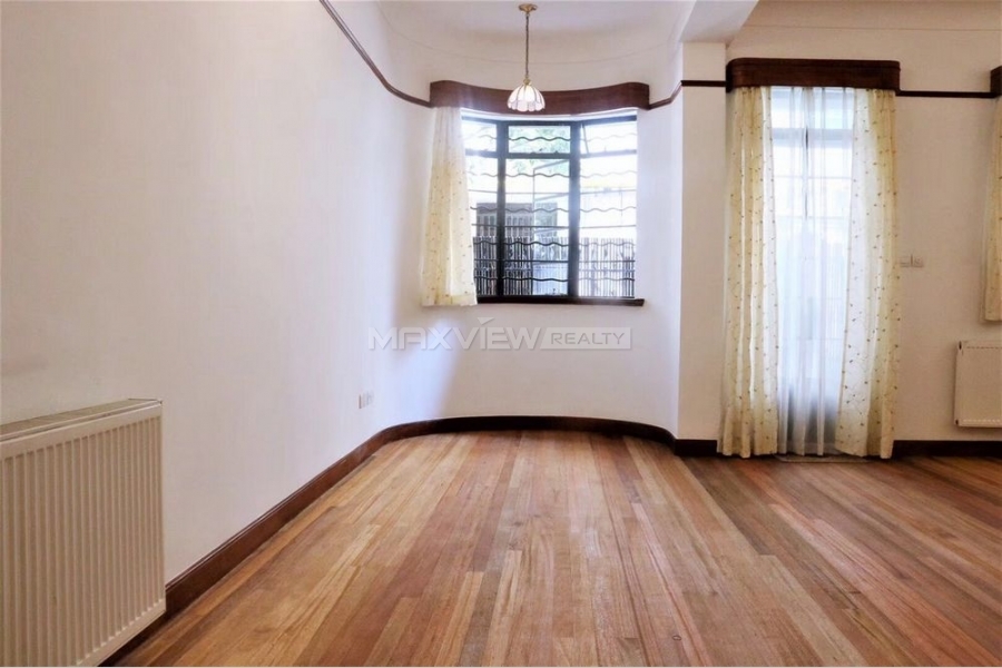 Old Apartment on Nan Chang Road 5bedroom 300sqm ¥55,000 L00528