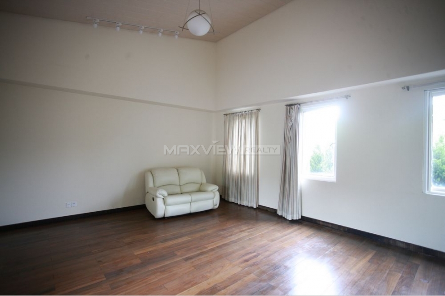 Lakeside Ville 4bedroom 270sqm ¥37,000 PRY00195