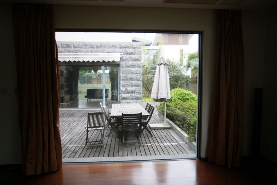 Lakeside Ville 4bedroom 270sqm ¥38,000 PRY00196