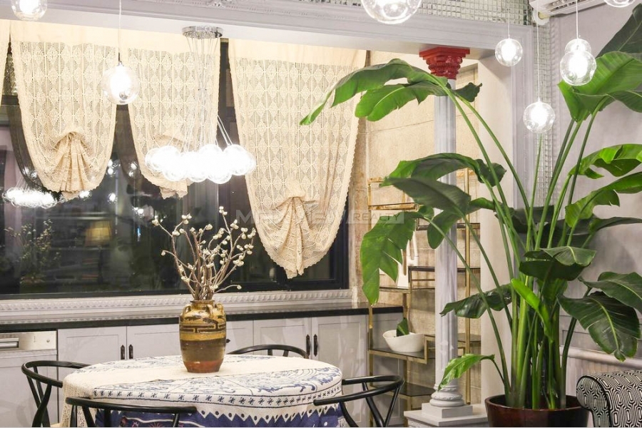 Old Lane House On Fuxing Middle Road 2bedroom 70sqm ¥23,000 PRS127