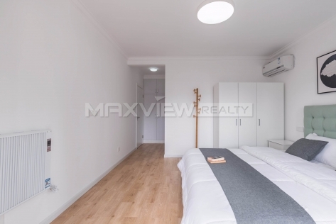 Donghu Apartment 3bedroom 140sqm ¥28,000 PRS160