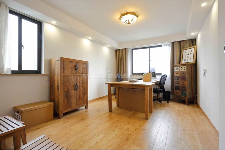 Jingwei Apartment 3bedroom 178sqm ¥32,000 PRS157