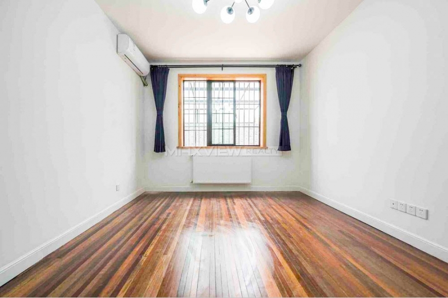 Old  Apartment On Julu Road 2bedroom 120sqm ¥26,000 PRS342