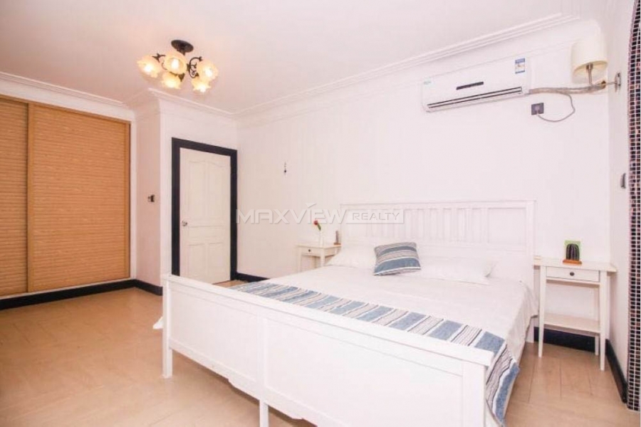 Apartment On Jiashan Road 3bedroom 160sqm ¥26,800 PRS541