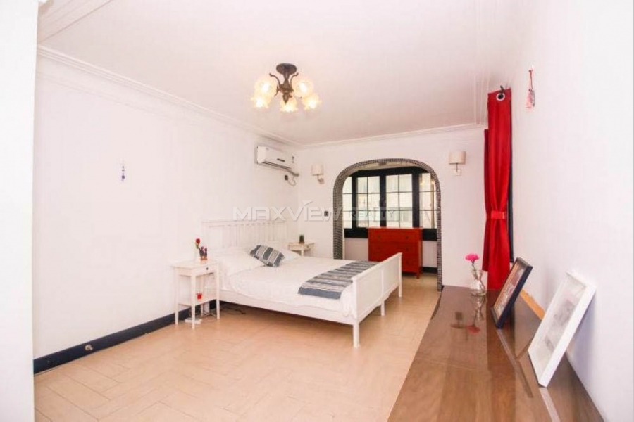 Apartment On Jiashan Road 3bedroom 160sqm ¥26,800 PRS541