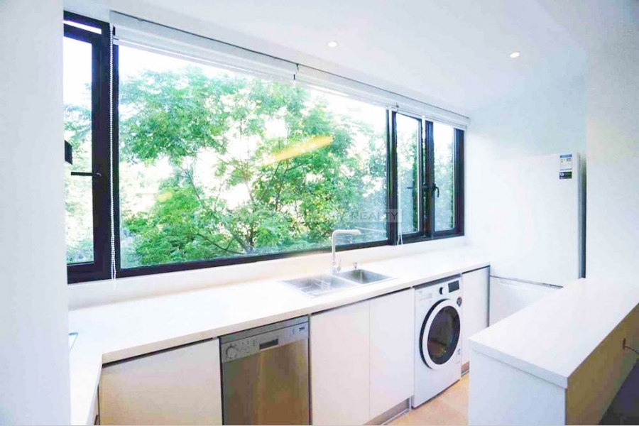 Old  Apartment On Gao An Road 3bedroom 110sqm ¥25,000 PRS1134