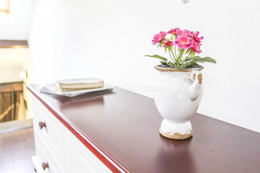 Old  Apartment On Yanqing Road 1bedroom 100sqm ¥17,000 PRS1624