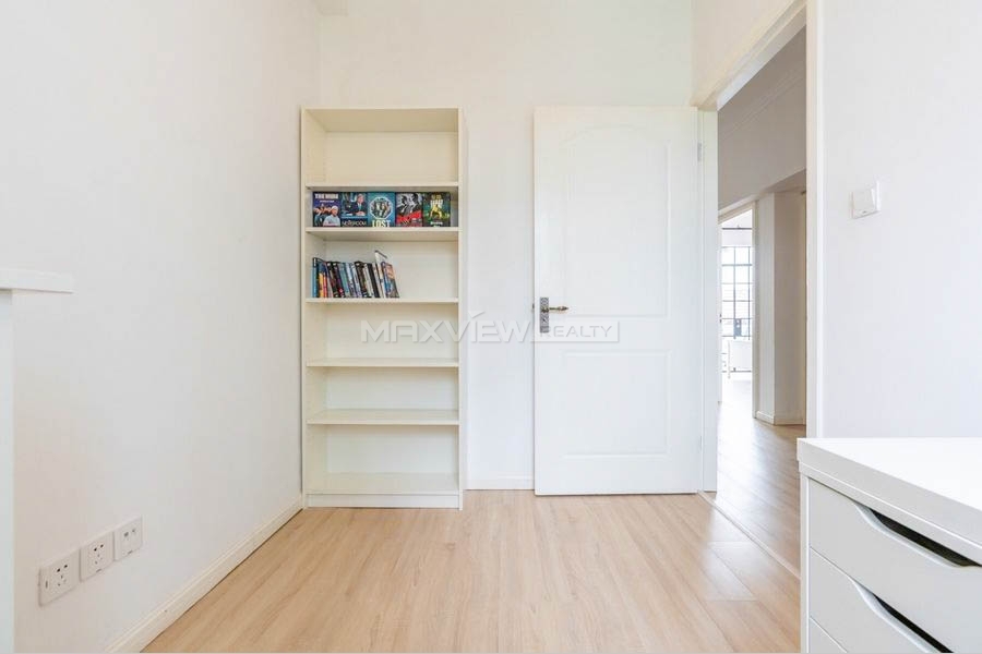 Old  Apartment On Changshu Road 2bedroom 85sqm ¥18,000 PRS1642