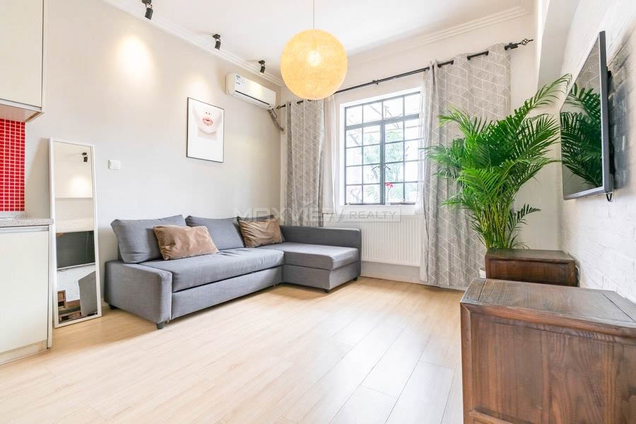 Old  Apartment On Changshu Road 2bedroom 85sqm ¥18,000 PRS1642