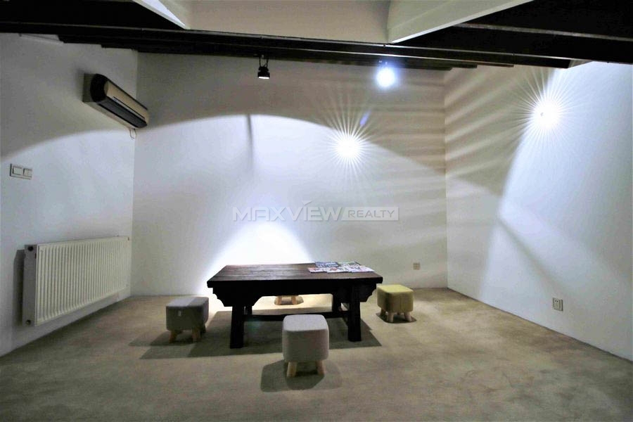 Old  Apartment On Shanxi North Road 3bedroom 180sqm ¥25,000 PRS1957