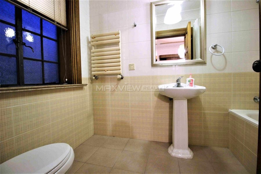 Old  Apartment On Shanxi North Road 3bedroom 180sqm ¥25,000 PRS1957